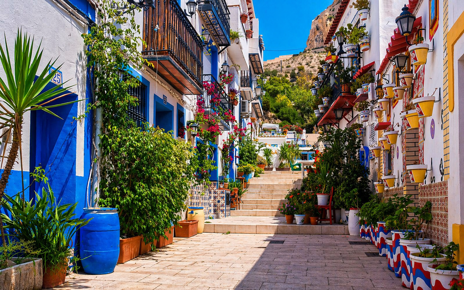 El Barrio — centre historique d'Alicante, quartier bohème et locatif courte durée